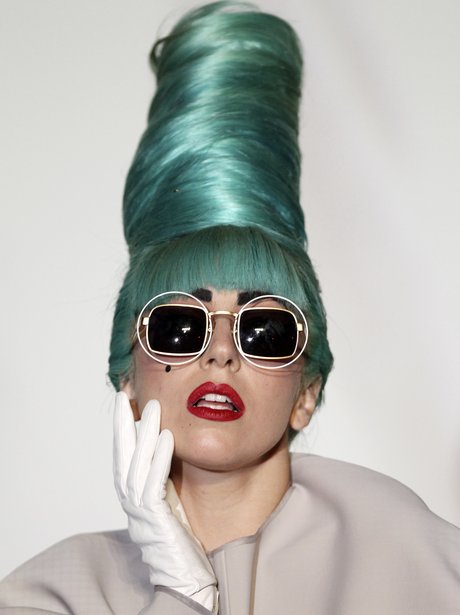 lady-gaga-1324553554-view-1.jpg