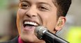 Bruno Mars sings live