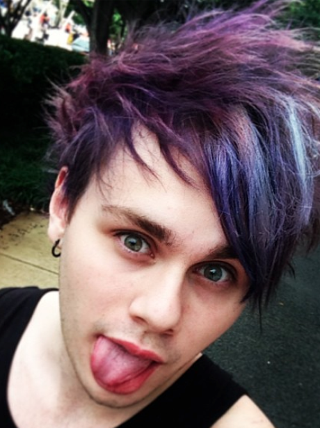 Michael Clifford The King Of Hair Dye Celebmix